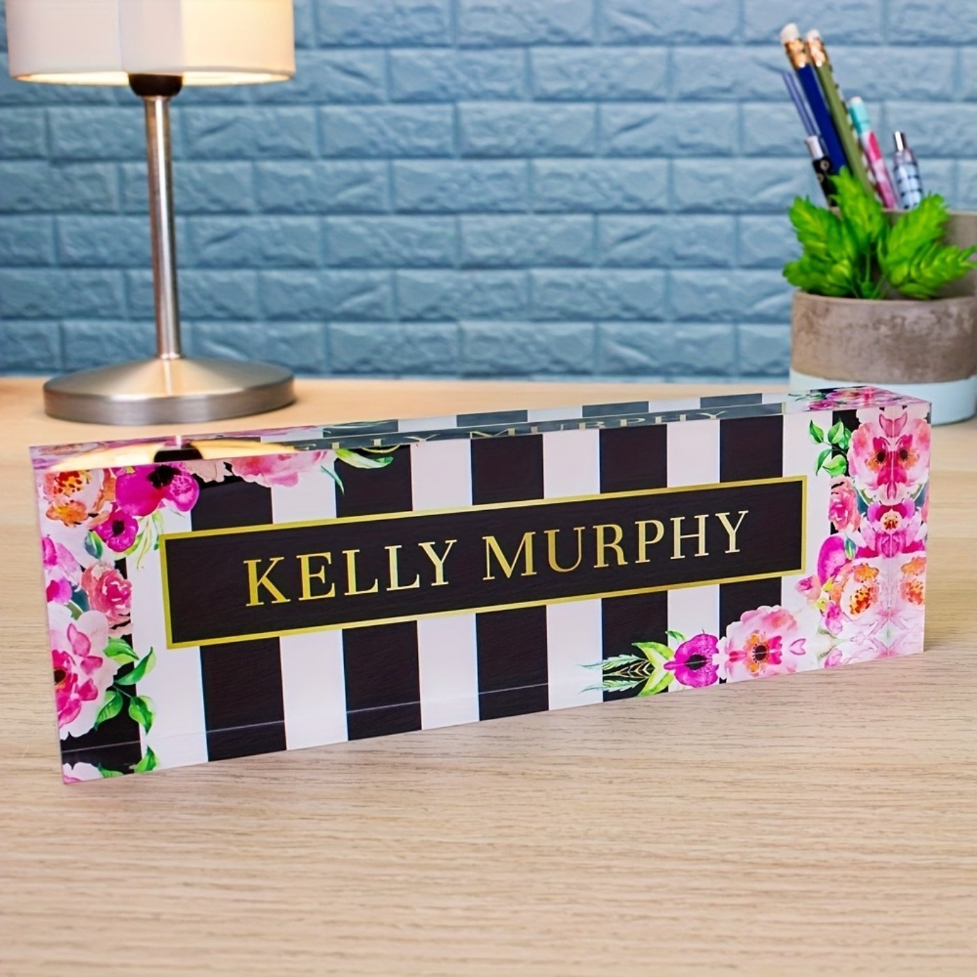 2D Flat Acrylic Nameplate, Flo – обзор и цена Desk Name Plate